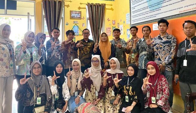 Tingkatkan Literasi, Mahasiswa KKN UIN Raden Intan Lampung Buat Pojok Baca di Kelurahan Korpri Raya