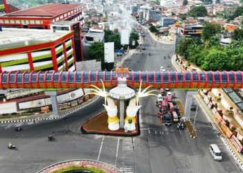 Walikota Eva Dwiana Pastikan Ikon Jari JPO Siger Millenial Tidak Retak