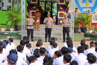 Sambangi SMPN 5, Kapolresta Bandar Lampung Ajak Pelajar Jauhi Kenakalan Remaja