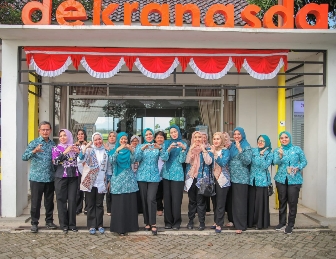 Ketua TP. PKK Provinsi Lampung Canangkan Pekon Sukamulya sebagai Desa TAPIS