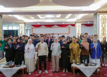 Diskusi Publik Kegiatan LKMM-SoK Bahas Pemerataan Tenaga Kesehatan di Indonesia