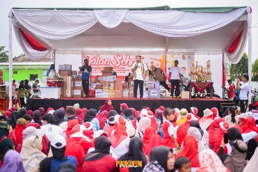 Ribuan Masyarakat Antusias Hadiri Jalan Sehat Bersama Wabup Pesawaran