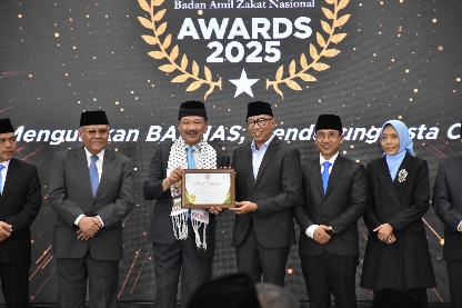 Gubernur Rahmat Mirzani Djausal Raih Penghargaan sebagai Kepala Daerah Pendukung Gerakan Zakat Indonesia