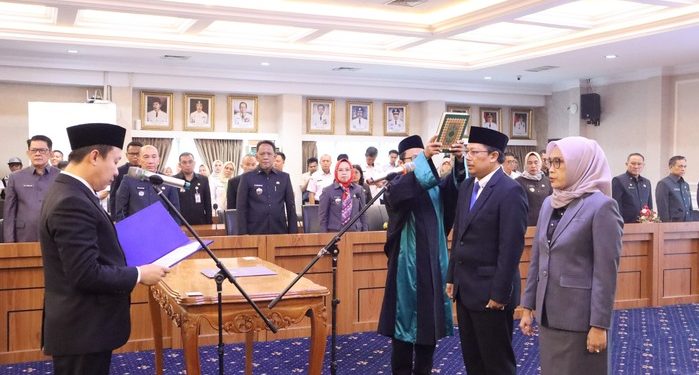 Gubernur Lantik Dua Pejabat Pimpinan Tinggi Pratama dilingkungan Pemprov Lampung