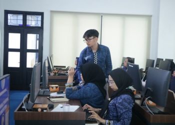 Tingkatkan Kompetensi Dosen, Manajemen Darmajaya Gelar Pelatihan Alat Analisis Data Modern