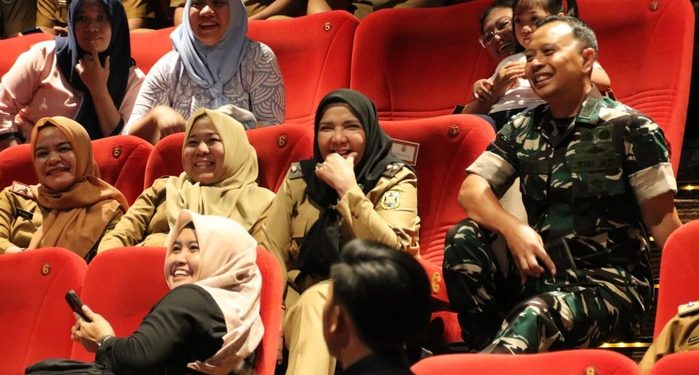 Walikota Eva Dwiana Bersama Unsur TNI Nobar Film ‘Believe”