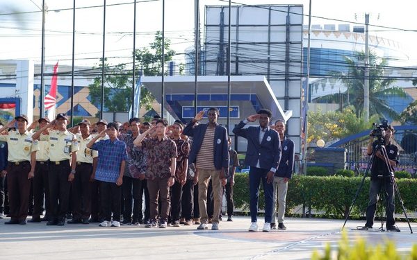 Dari Chad, Nigeria, hingga Madagaskar! Mahasiswa Internasional Meriahkan Upacara HUT RI ke-80 di Darmajaya