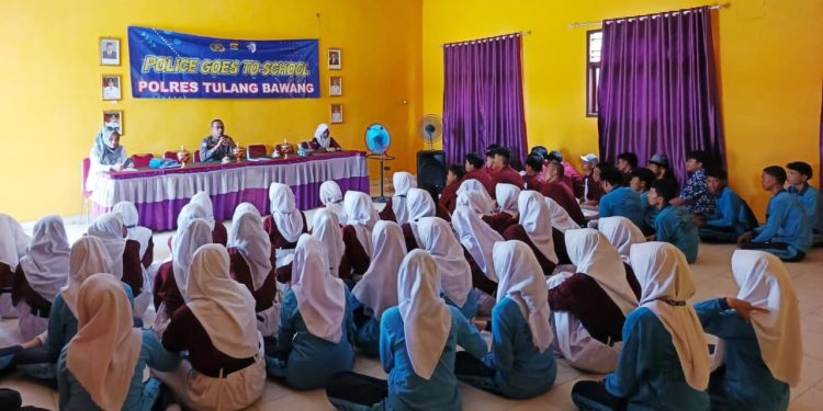 Satlantas Polres Tulang Bawang Gelar Police Goes To School