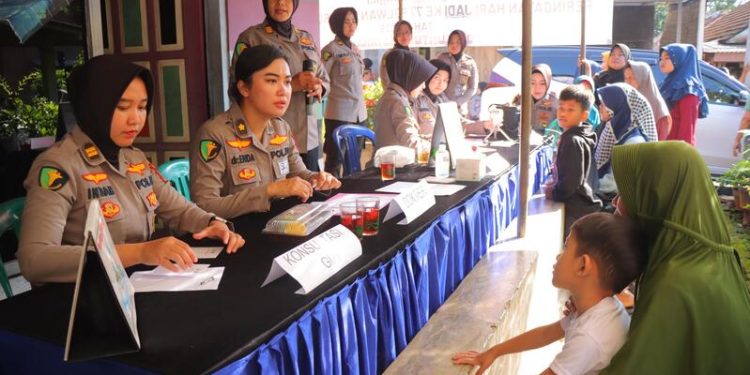 Bakti Kesehatan Polwan Polda Lampung: Wujud Sinergi dan Pelayanan Masyarakat dalam Rangka Hari Jadi Polwan RI ke-77