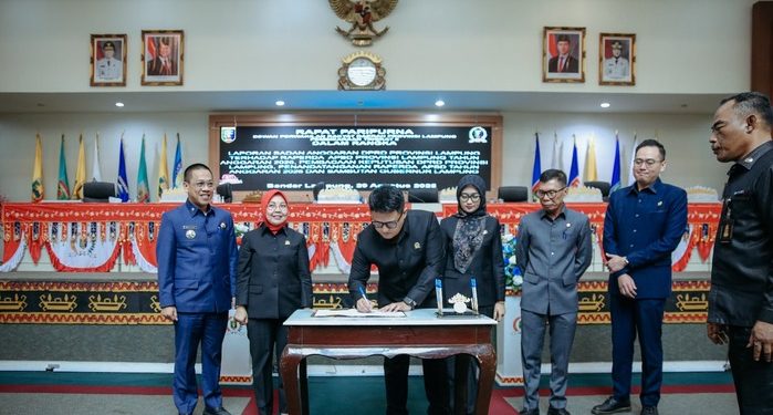 DPRD dan Pemprov Lampung Sepakati Raperda APBD 2026, Pendapatan Daerah Ditargetkan Rp7,6 Triliun