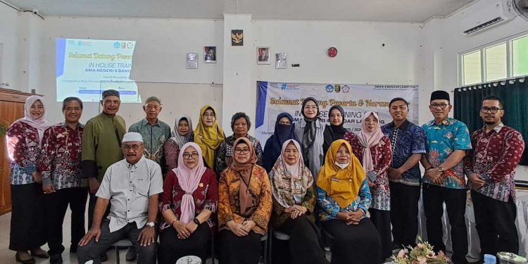 Kolaborasi Sistem Informasi IIB Darmajaya dan SMA Negeri 4, Wujudkan Generasi Unggul di Era Digital