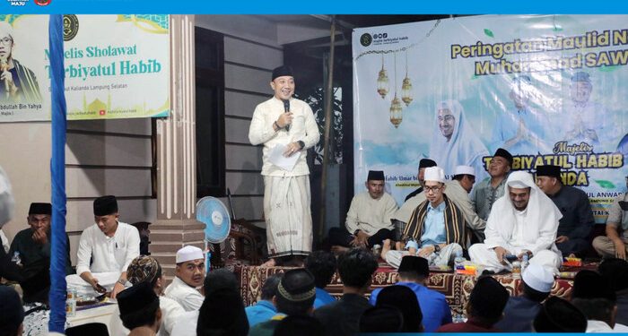 Wabup Syaiful Hadiri Maulid Akbar dan Sholawat Bersama Habib Umar Al-Haddad di Sinar Laut Kalianda