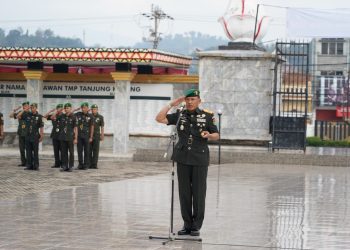 HUT Ke-78 Korem 043/Gatam, Brigjen TNI Haryantana, S.H. Pimpin Ziarah di TMP Tanjung Karang