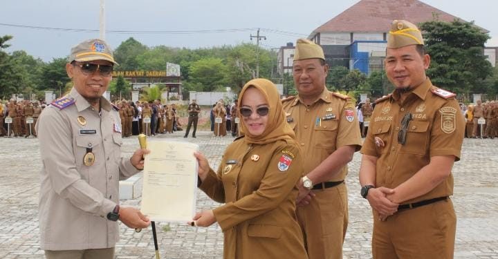 Kantor Pertanahan Serahkan 30 Sertipikat Hak Pakai BMD kepada Pemkab Mesuji