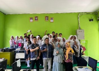 Puluhan Siswa/i SMAN 12 Bandar Lampung Diajari Coding dan Mengenal AI oleh Dosen IIB Darmajaya