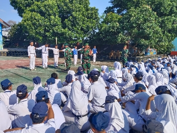 Anggota Koramil 0410-05/TKP Gelar “Babinsa Go to School”