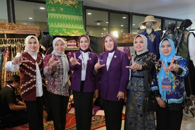 Ibu Purnama Wulan Sari Mirza Hadiri Rakornas Posyandu 2025