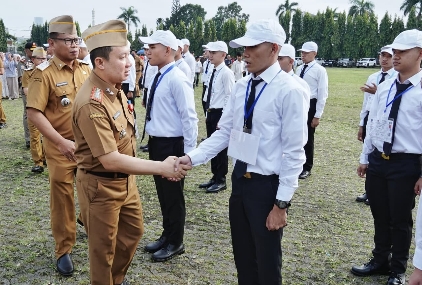 Sekdaprov Marindo Lepas 31 Calon Praja IPDN, Investasi Jangka Panjang untuk ASN Profesional