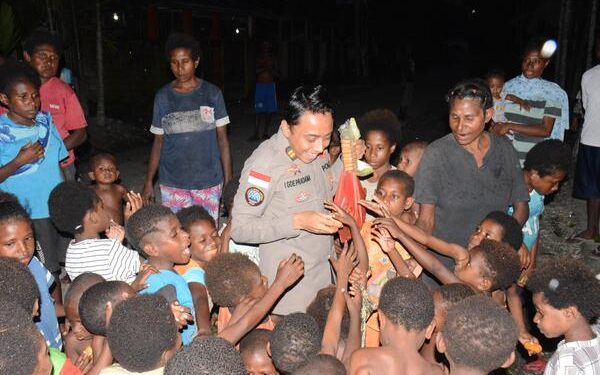 Satgas Ops Damai Cartenz Perkuat Ikatan Kebersamaan dengan Masyarakat Mimika