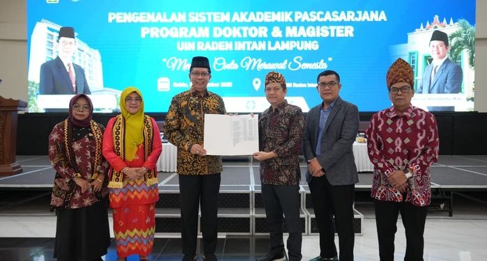 Rektor UIN Raden Intan Lampung Pesankan Tiga Hal pada Mahasiswa Baru Pascasarjana