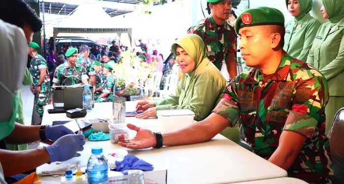 Memperingati HUT ke-78 Korem 043/Gatam, Anggota Kodim 0410/KBL Gelar Bakti Sosial