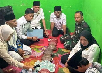 Sampaikan Belasungkawa, Bunda Eva Bantu Keluarga Korban Tenggelam