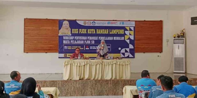 Plt Kadisdikbud Balam Buka Workshop untuk Tingkatkan Profesionalisme & Kompetensi Guru PJOK