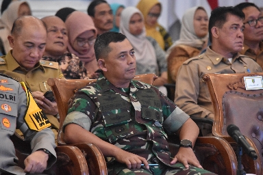 Kasdam XXI/RI Bersama Wagub dan Forkopimda Lampung Hadiri Akad Massal KUR 800.000 Debitur dan Peluncuran KPP