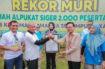 Wagub Jihan Hadiri Acara Pemecahan Rekor MURI Makan Alpukat Siger oleh 2.000 Peserta di Lampung Timur