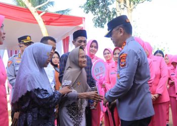 Polda Lampung Resmikan Bedah Rumah Dan Salurkan Bantuan Sosial Dalam Rangka HKGB ke-73