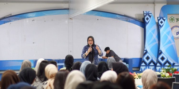 Prodi Manajemen Unggul IIB Darmajaya Bekali Mahasiswa Hadapi Skripsi