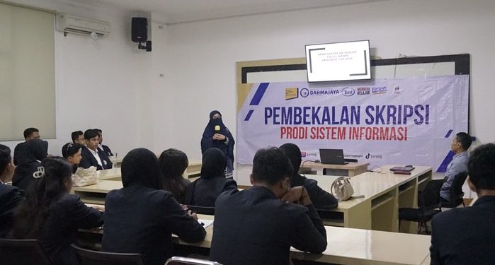 Prodi Sistem Informasi IIB Darmajaya Gelar Pembekalan Skripsi untuk Mahasiswa