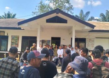 Polres Mesuji Kawal Penertiban Lahan HGU PT SIP Yang di Duduki Masyarakat Adat Buay Mencurung