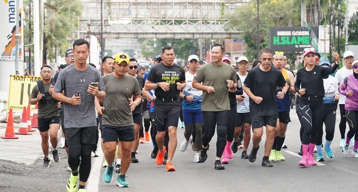 Prajurit Kodam XXI/Radin Inten Ikuti Olahraga Bersama Menko Infrastruktur dan Pembangunan RI