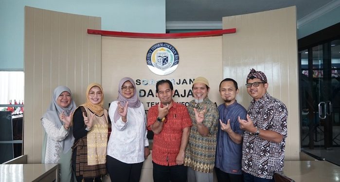 Dua Kampus Hebat Bersatu! IIB Darmajaya dan Universitas Pakuan Bangun Sinergi Riset dan Inovasi Digital Masa Depan