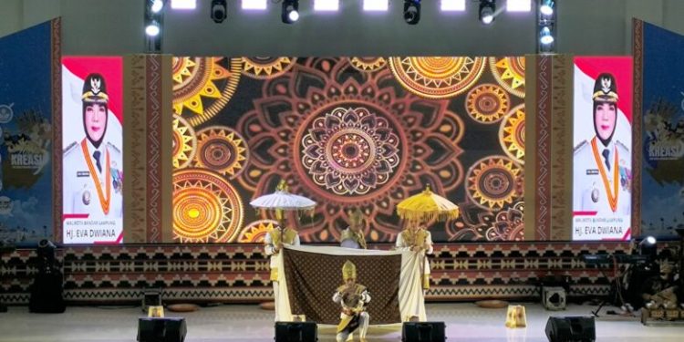 Peserta Fest Kreasi GTK 2025 Dihibur Aksi Pentas Seni