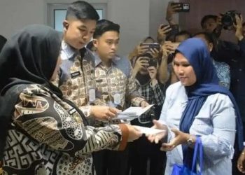 Pemkot Bandar Lampung Salurkan Bantuan Uang Tunai dan Program Umrah