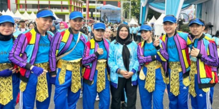 Tim Disdikbud Bandar Lampung Juara Satu Senam Kreasi “Tabola Bale”