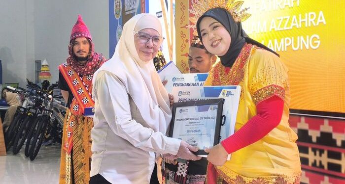 Eka Afriana, S.Pd Aprsiasi GTK 2025 Memacu Guru Terus Berkarya dan Berinovasi