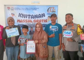 Kapolres dan Bupati Buka Acara Sunatan Massal, Rangkaian HUT ke-17 Kabupaten Mesuji