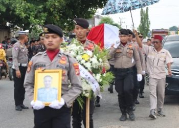 Polres Mesuji Berduka, Upacara Kedinasan Iringi Pemakaman Brigpol Febri Ramanda