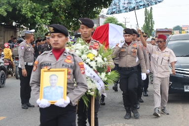 Polres Mesuji Berduka, Upacara Kedinasan Iringi Pemakaman Brigpol Febri Ramanda