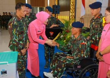 Brimob Lampung Gelar Syukuran HUT ke-80, Berikan Tali Asih kepada Personel Sakit dan Berprestasi