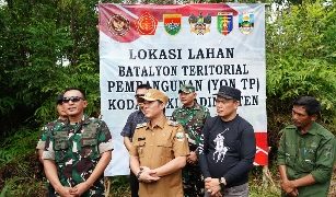 Danrem 043/Garuda Hitam Tinjau lokasi Rencana Pendirian Yonif Teritorial dI Pesisir Barat