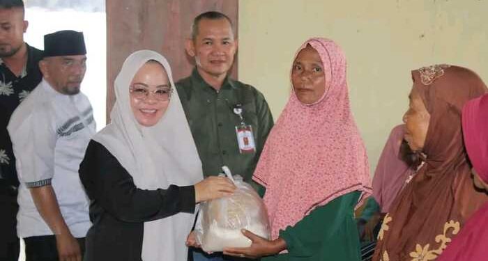 Gelar GPM di Rawajitu Utara, Paket Sembako Murah Ludes di Serbu Masyarakat