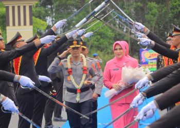 Sambut Kepemimpinan Baru, Polda Lampung Gelar Tradisi Penyambutan untuk Kapolda Irjen Pol Helfi Assegaf