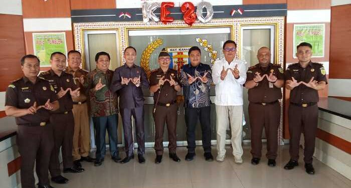 Jalin Kemitraan, Kajari Beserta Jajaran Kunjungi DPRD Way Kanan