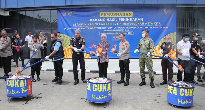 Puluhan Juta Batang Rokok Dan Ribuan Liter Miras Dimusnahkan, Polda Lampung dan Beacukai Sinergi Berantas Barang Ilegal