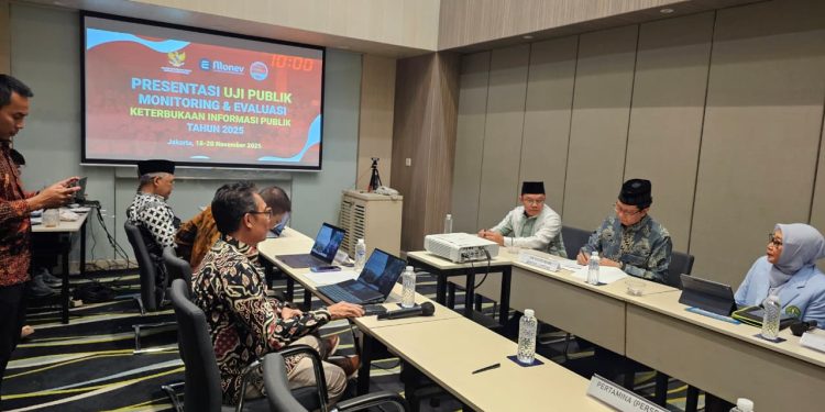 Komitmen Jadi Badan Publik Informatif, Rektor UIN RIL Presentasikan Uji Publik Keterbukaan Informasi