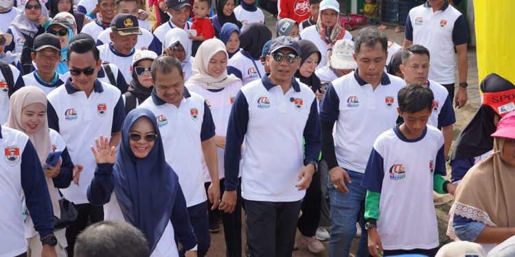 Ribuan Masyarakat Mesuji Ikuti Jalan Sehat Bersama Gubernur Lampung, Peringati HUT ke-17 Kabupaten Mesuji